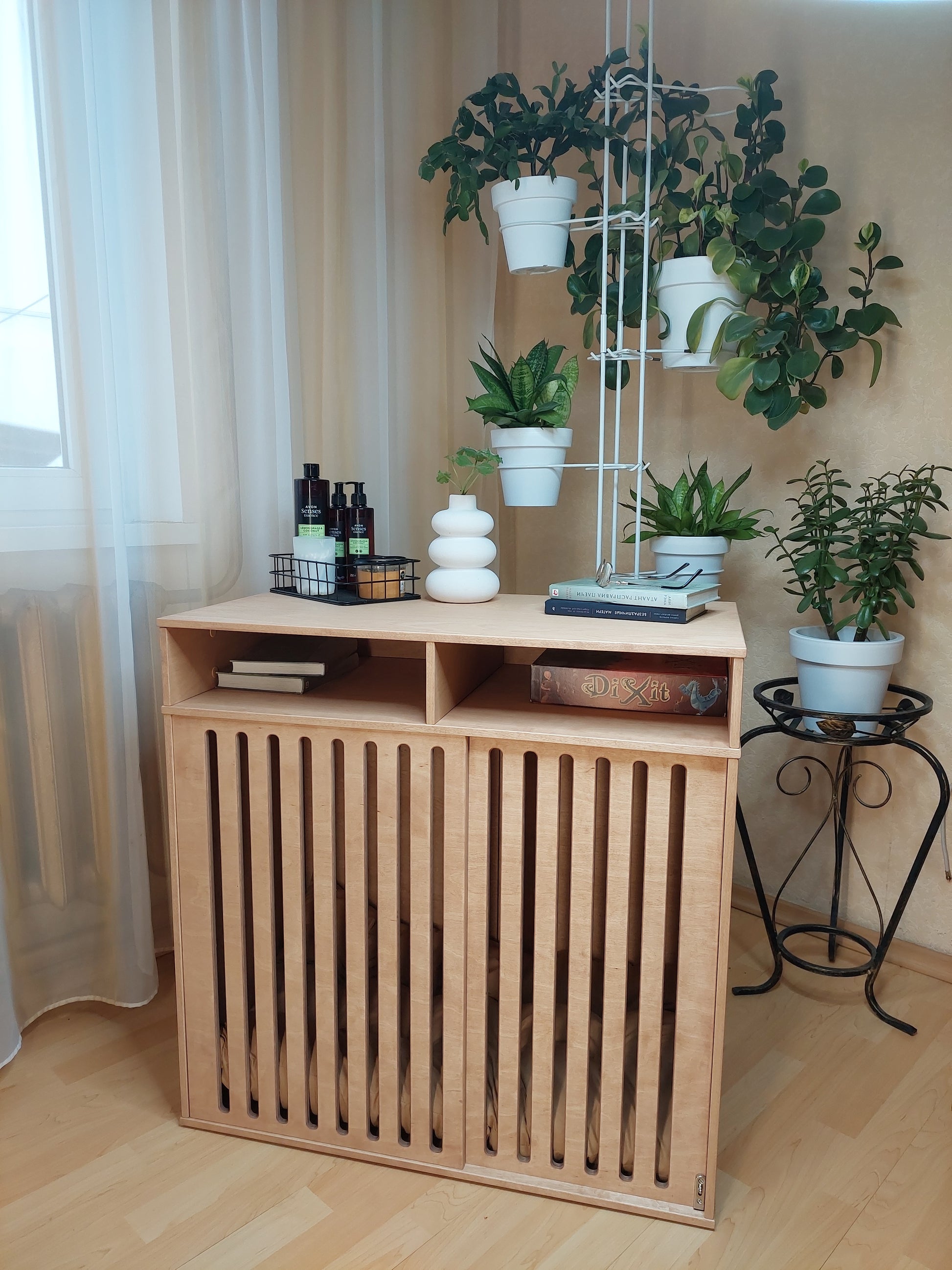 Bungalo with shelves, Size S-L