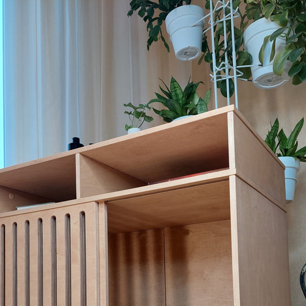 Bungalo with shelves, Size S-L