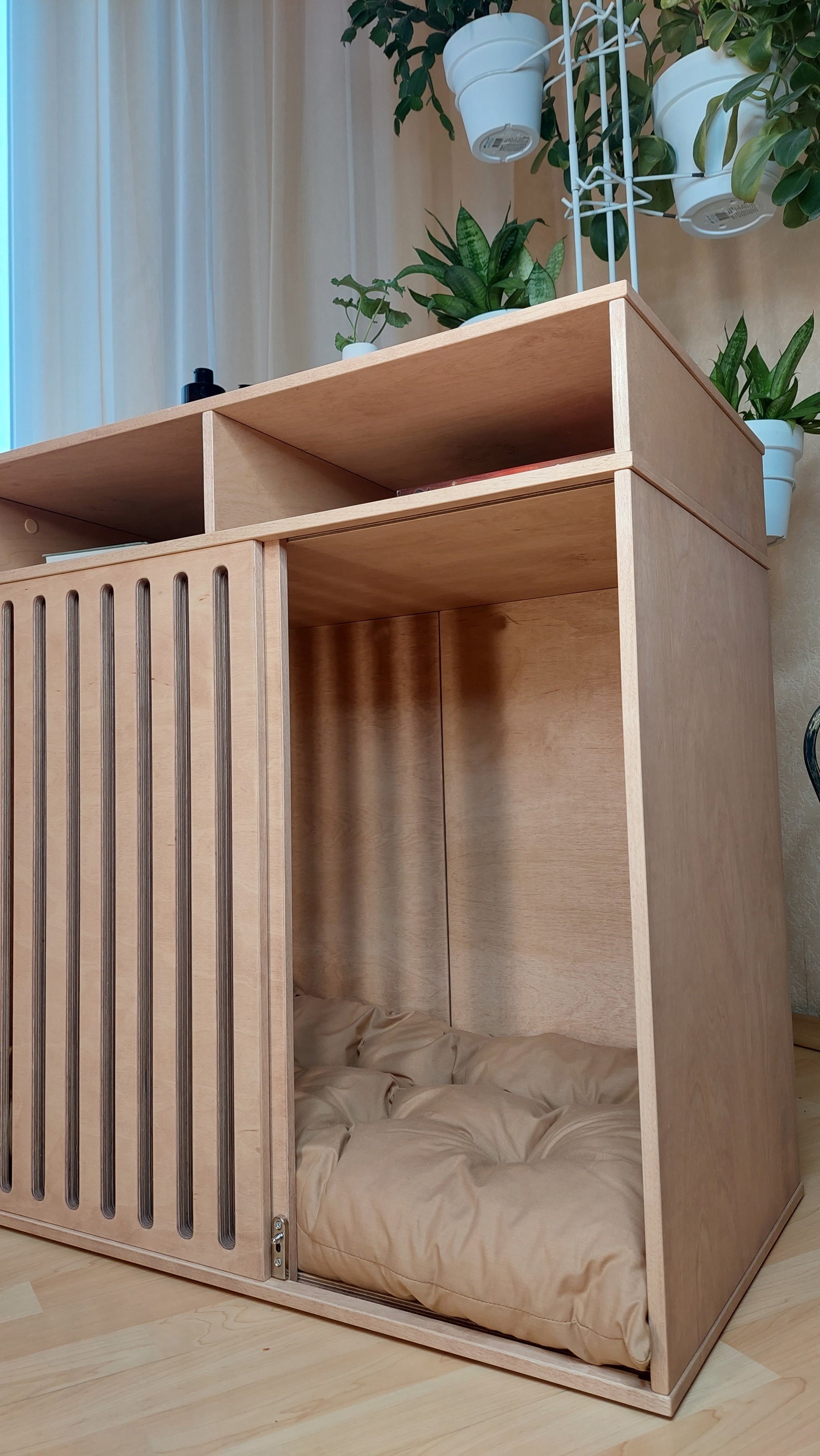 Bungalo with shelves, Size S-L