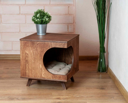 Lofte Cat House